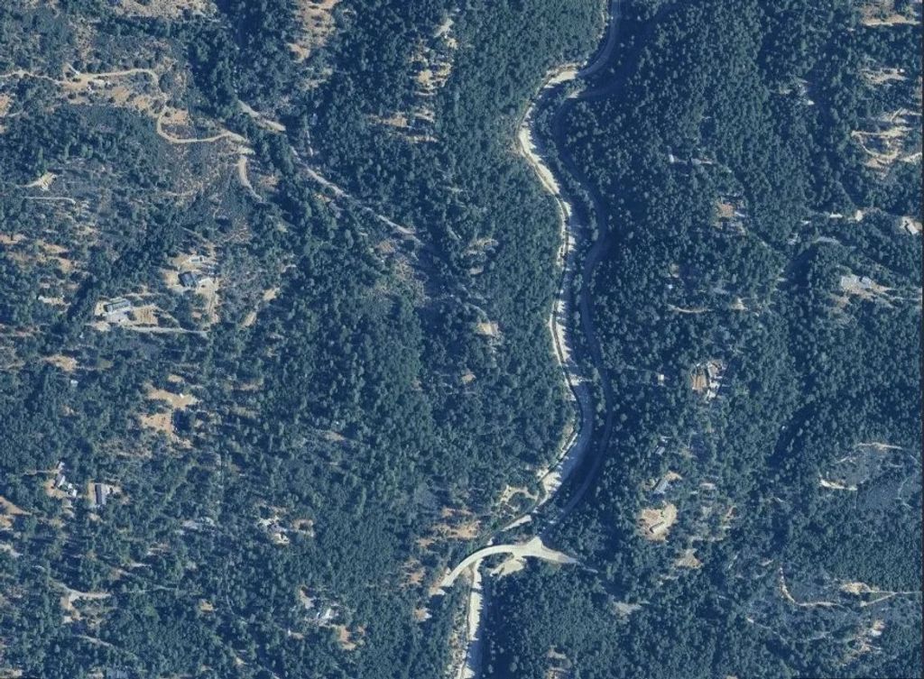 Photo of 13055 Mulberry Ln, Grass Valley, CA 95945 (MLS # LC25279162)