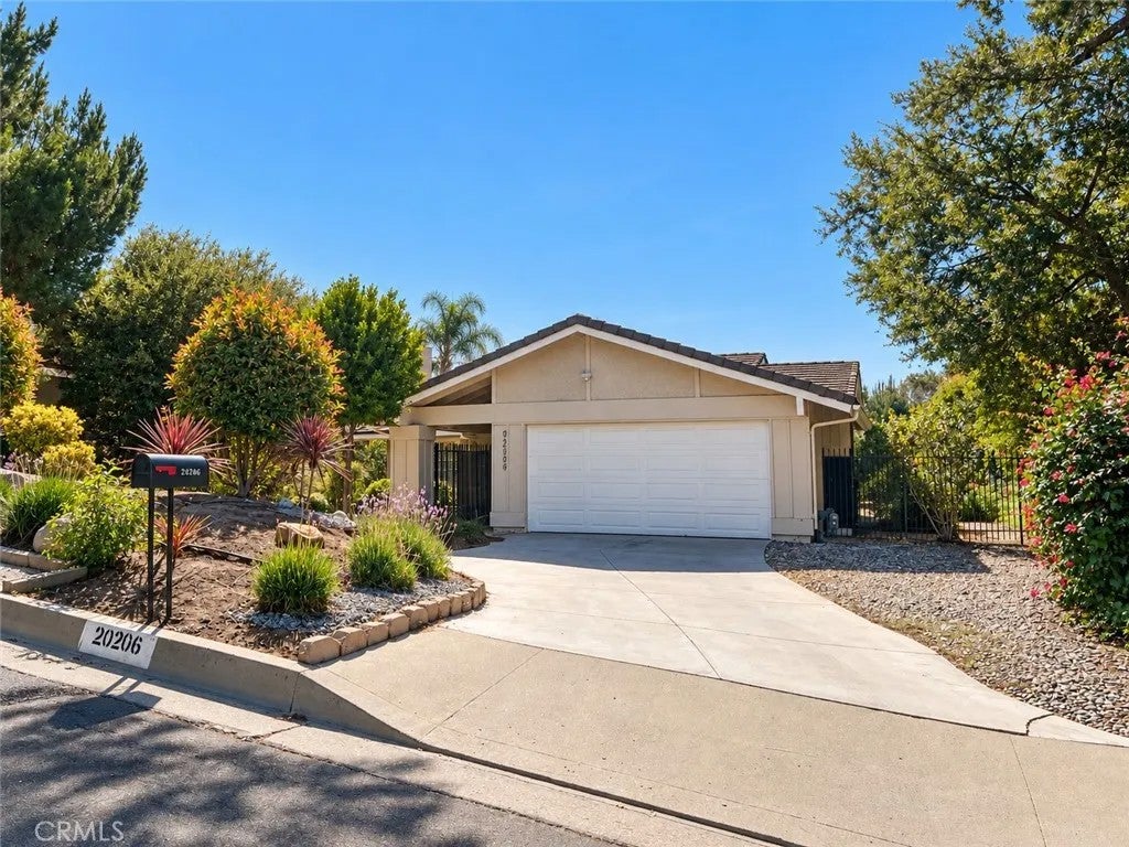 Photo of 20206 Evening Breeze DR, Walnut, CA 91789 (MLS # WS26230083)