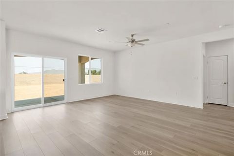 Tiny photo for 14811 Indigo, Apple Valley, CA 92307 (MLS # SW25255596)
