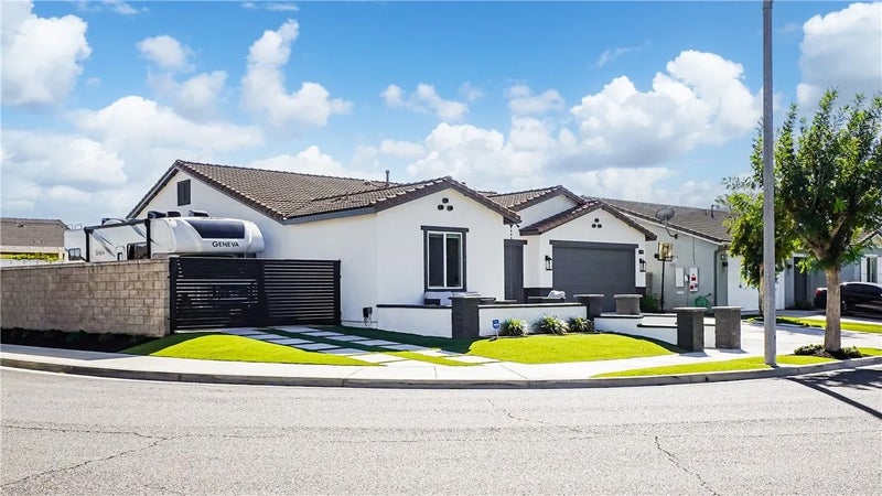 7088 Stockton