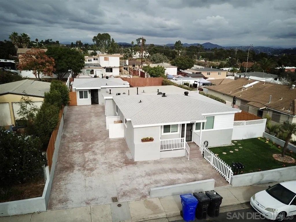 Photo of 6922 Glidden St #C, San Diego, CA 92111 (MLS # 260010024)