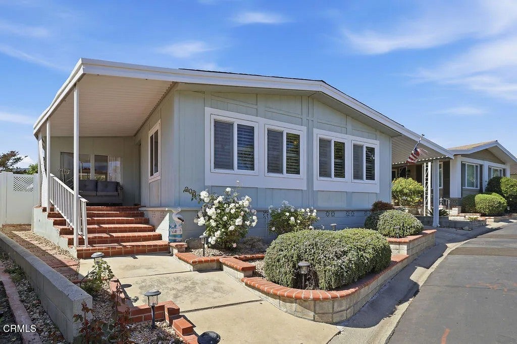 Photo of 209 Caleta DR #96, Camarillo, CA 93012 (MLS # V1-37190)