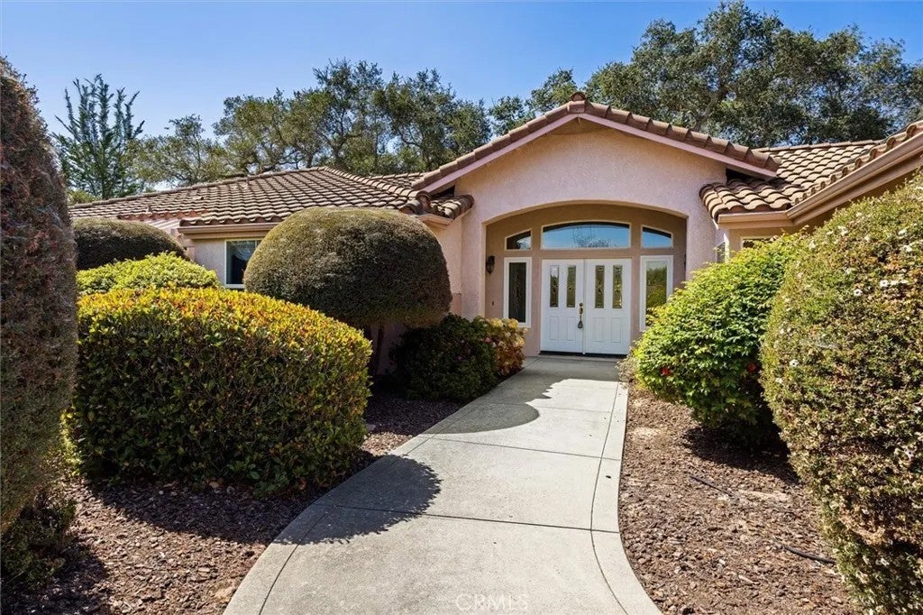673 Shelter Ridge Place