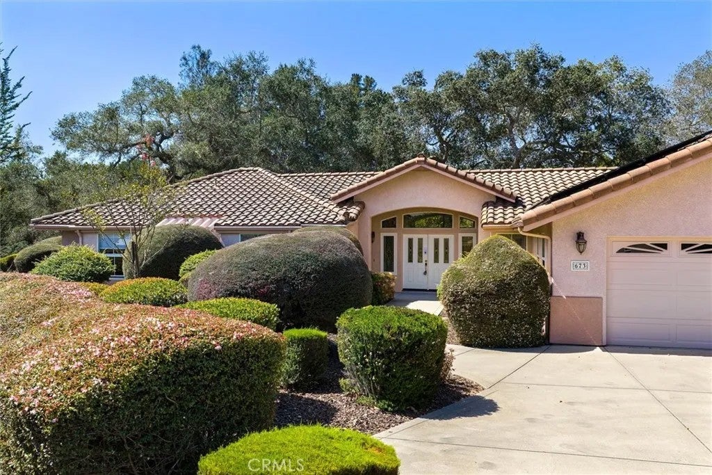 673 Shelter Ridge Place