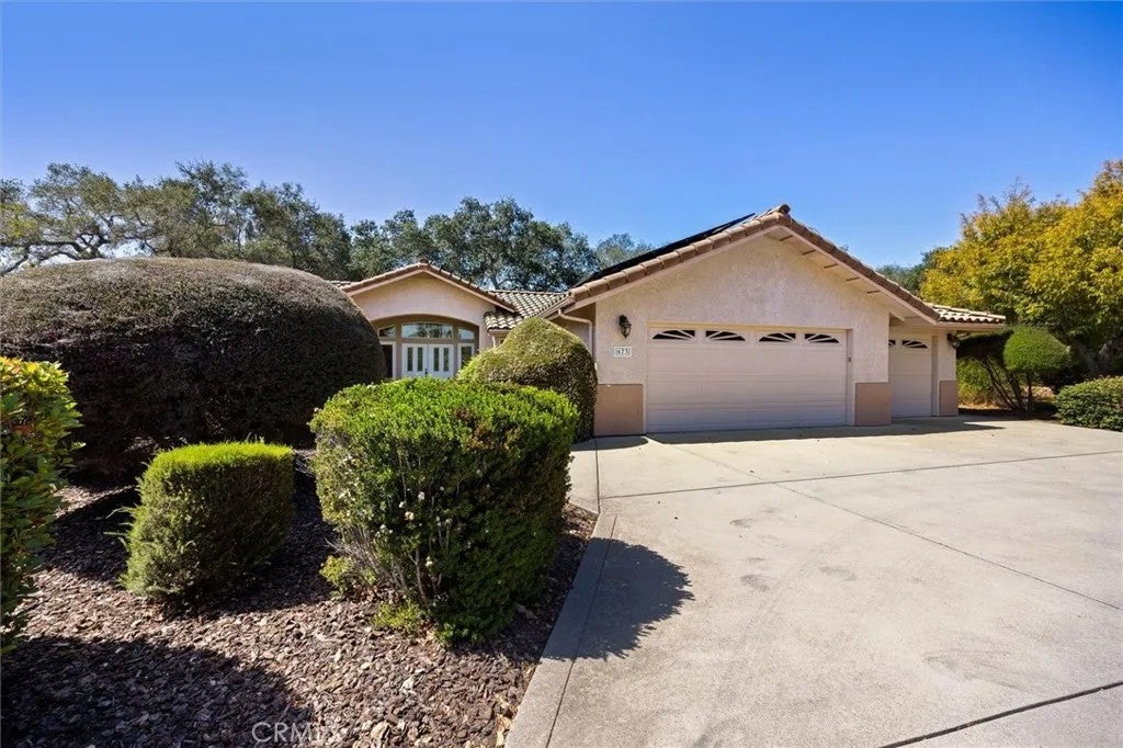 673 Shelter Ridge Place