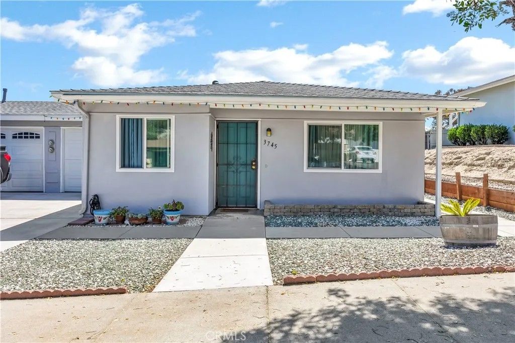 Photo of 3745 Gail Dr, Oceanside, CA 92056 (MLS # SW25214195)