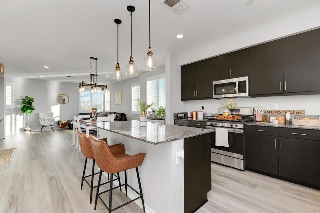 5276 Beachfront Cove Street 237