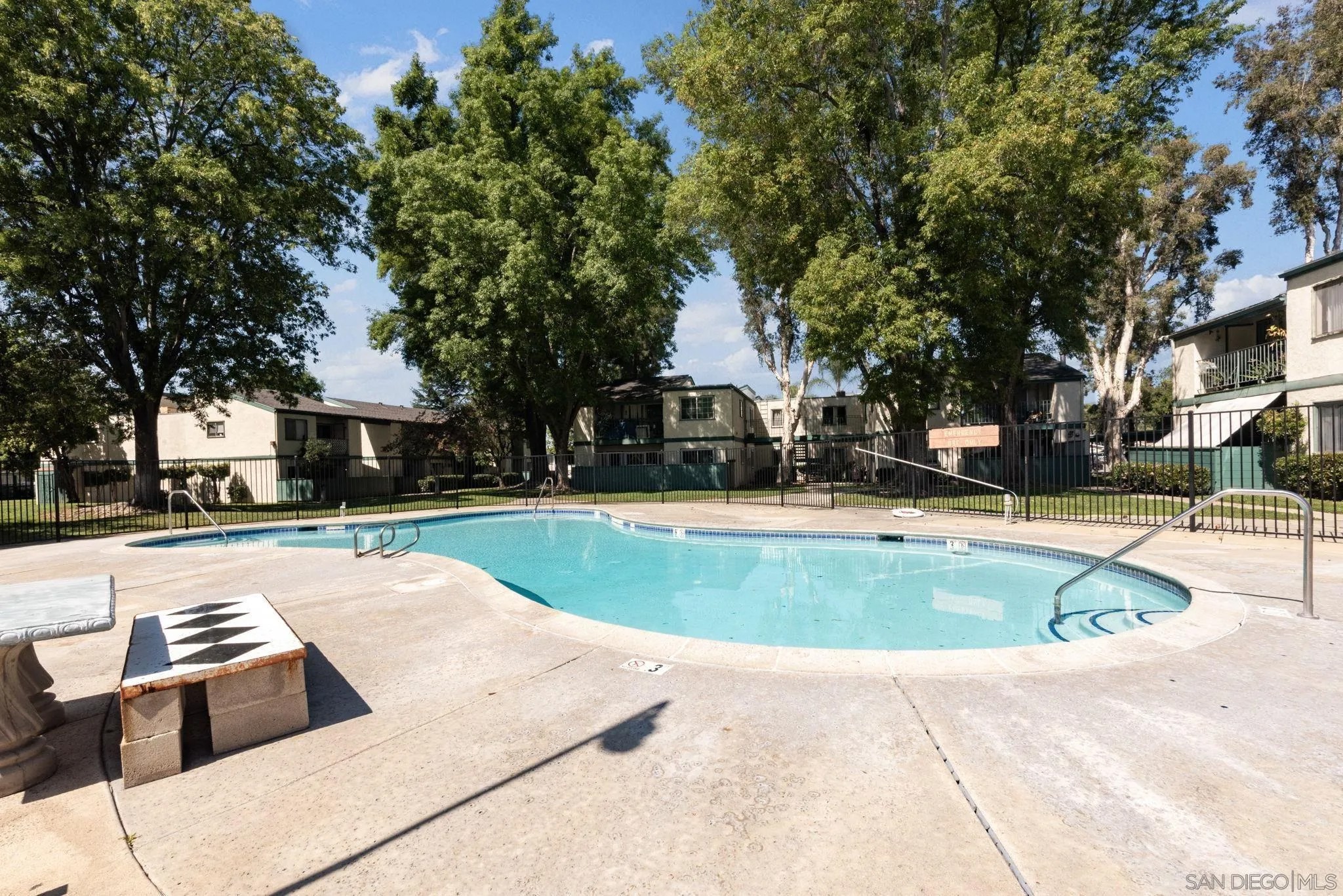 1805 E Grand Ave 105