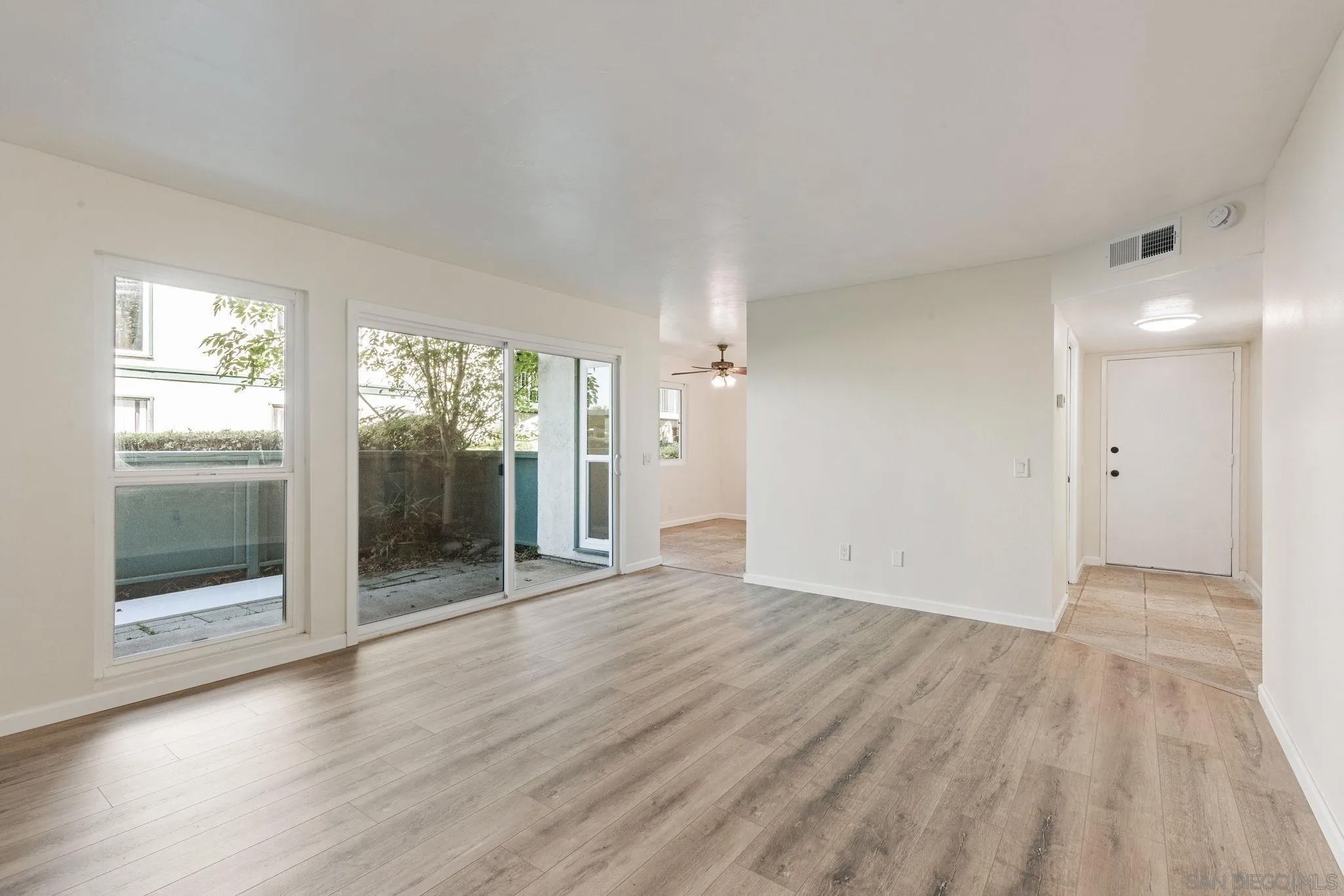 1805 E Grand Ave 105