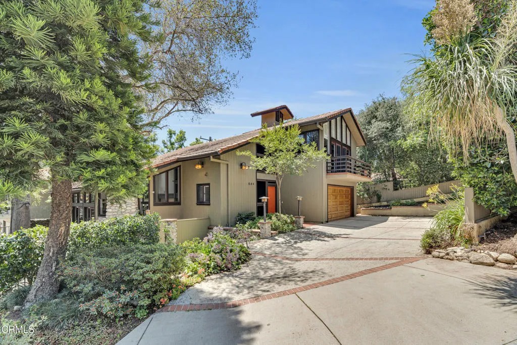 684 Orange Drive