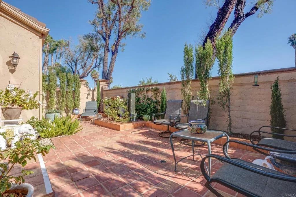 Photo of 3778 Paseo Vista Famosa, Rancho Santa Fe, CA 92091 (MLS # NDP2607191)