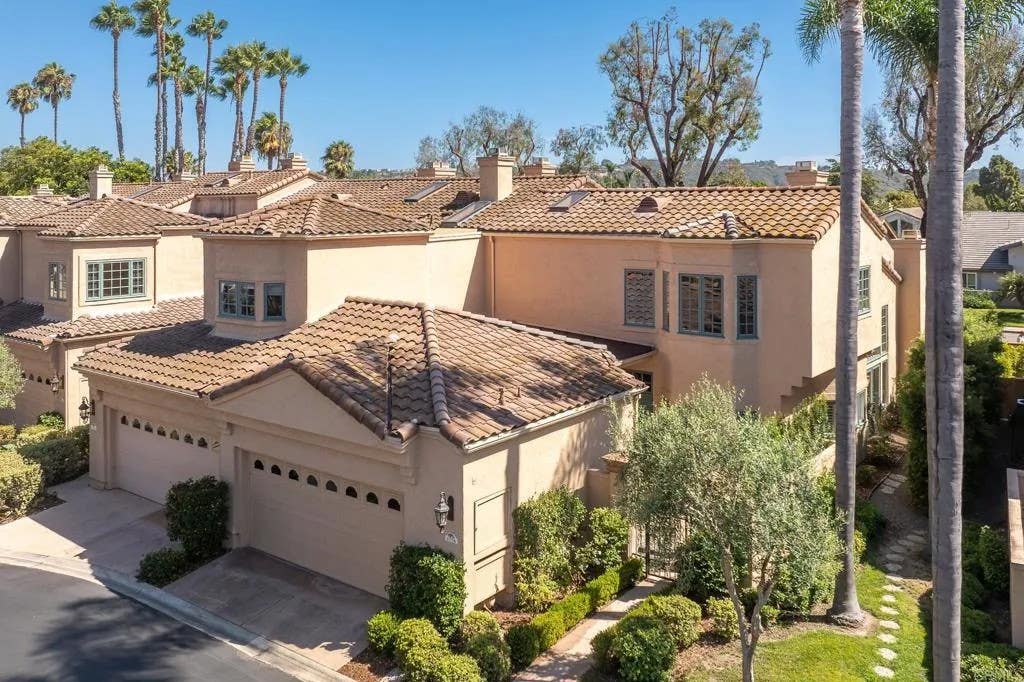 Photo of 3778 Paseo Vista Famosa, Rancho Santa Fe, CA 92091 (MLS # NDP2607191)