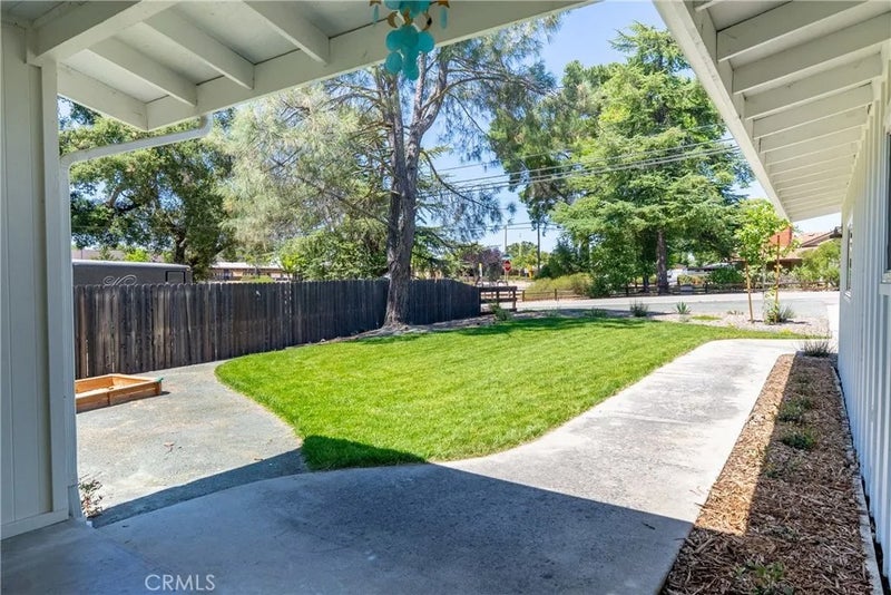 9606 Atascadero