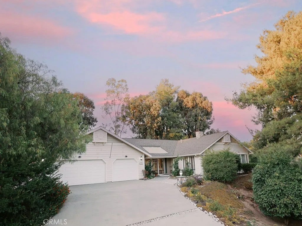 Photo of 37450 Downey Road, Temecula, CA 92592 (MLS # SW26031617)
