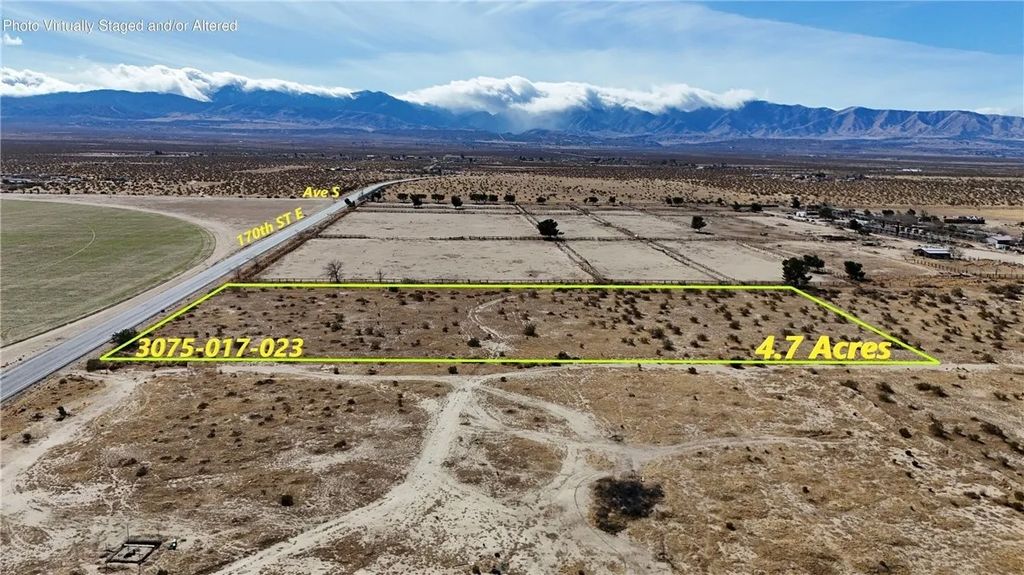 Photo of 0 170th St E, Palmdale, CA 93591 (MLS # IV26017289)