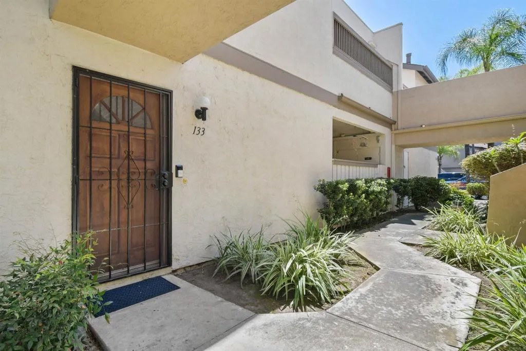 3629 Avocado Village Ct 133