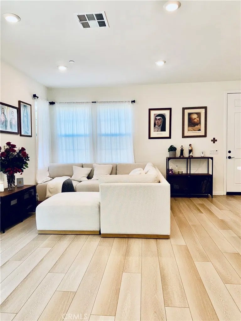 27474 Quiet View Place