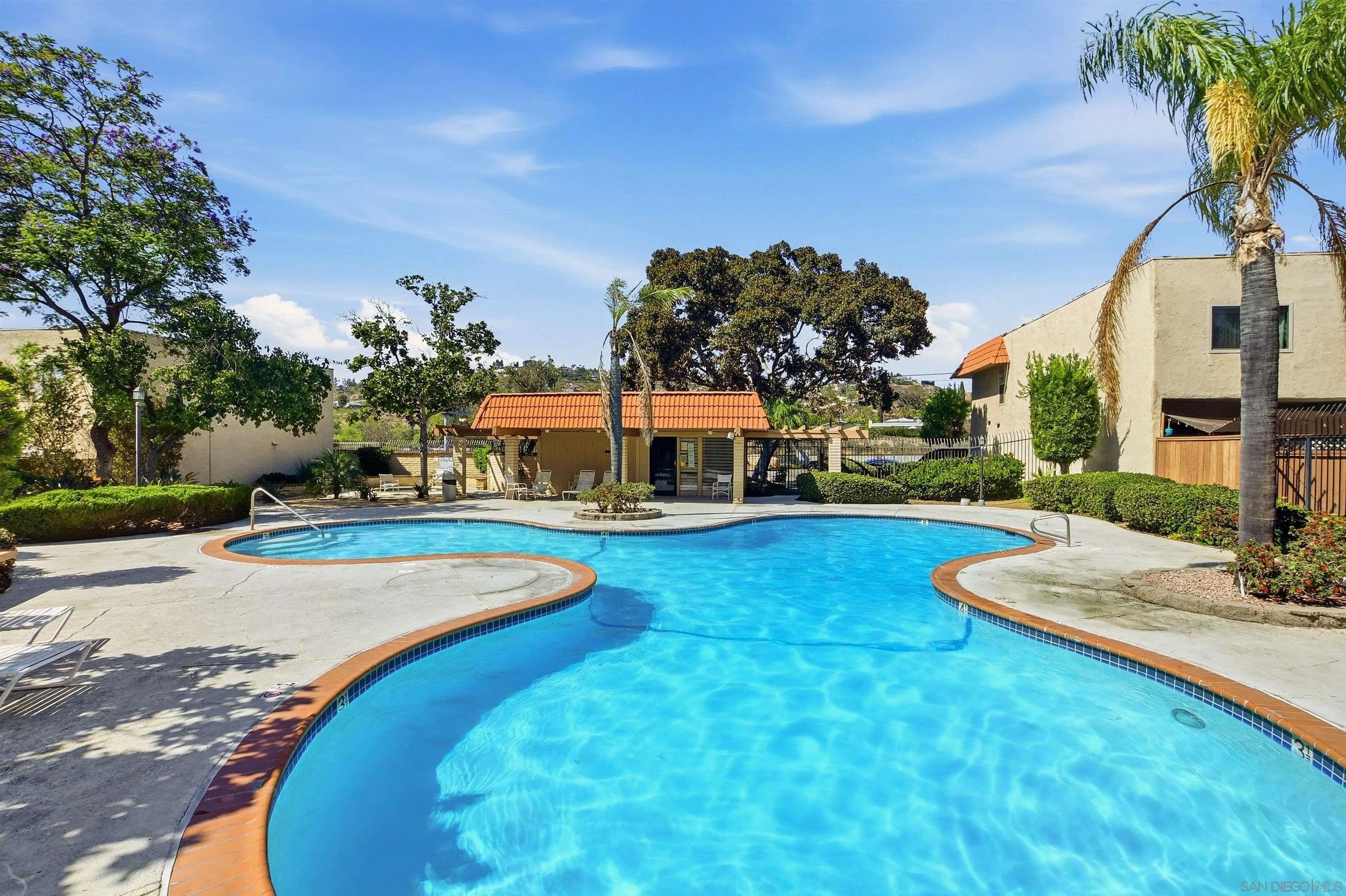 6811 Alvarado Rd 24