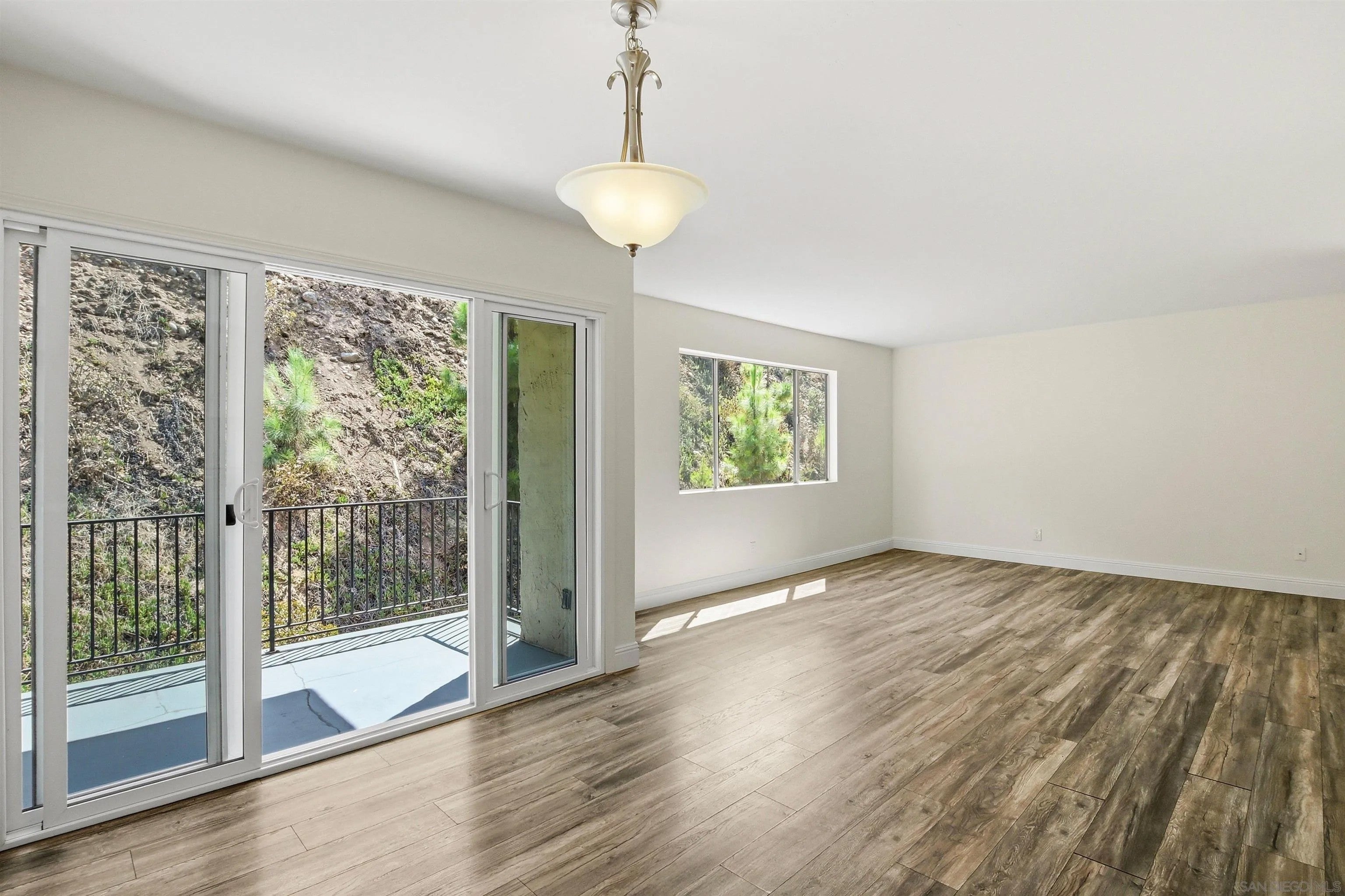 6811 Alvarado Rd 24