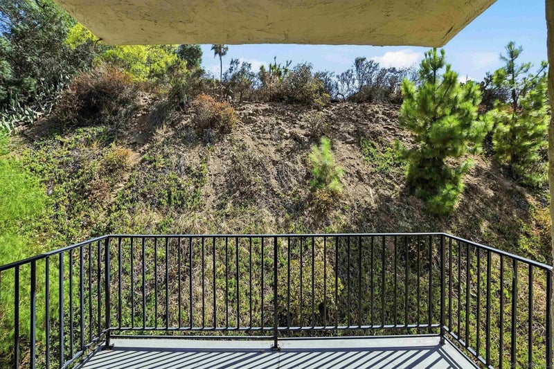 6811 Alvarado Rd 24