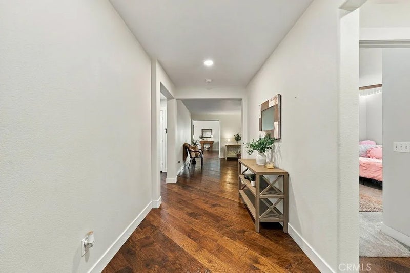 38462 Siamese Ln