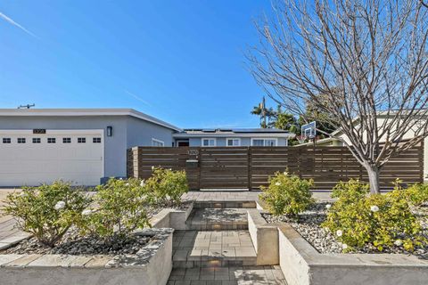 3708 Ben St San Diego CA 92111