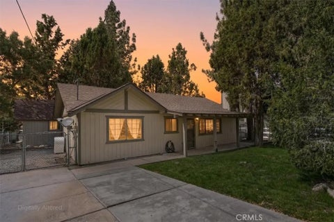 Photo of 1345 E Country Club, Big Bear Lake, CA 92314 (MLS # IG26192887)