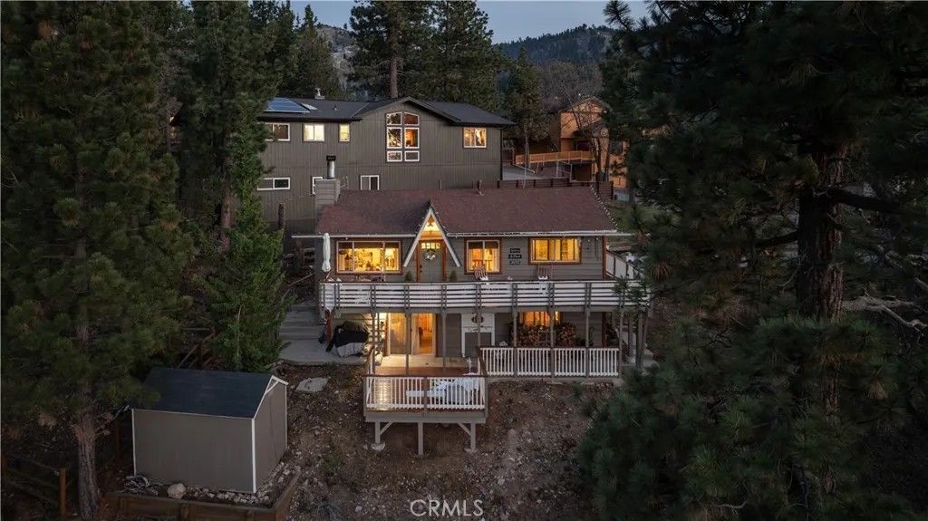 Photo of 43315 Shasta Road, Big Bear Lake, CA 92315 (MLS # IG26074806)