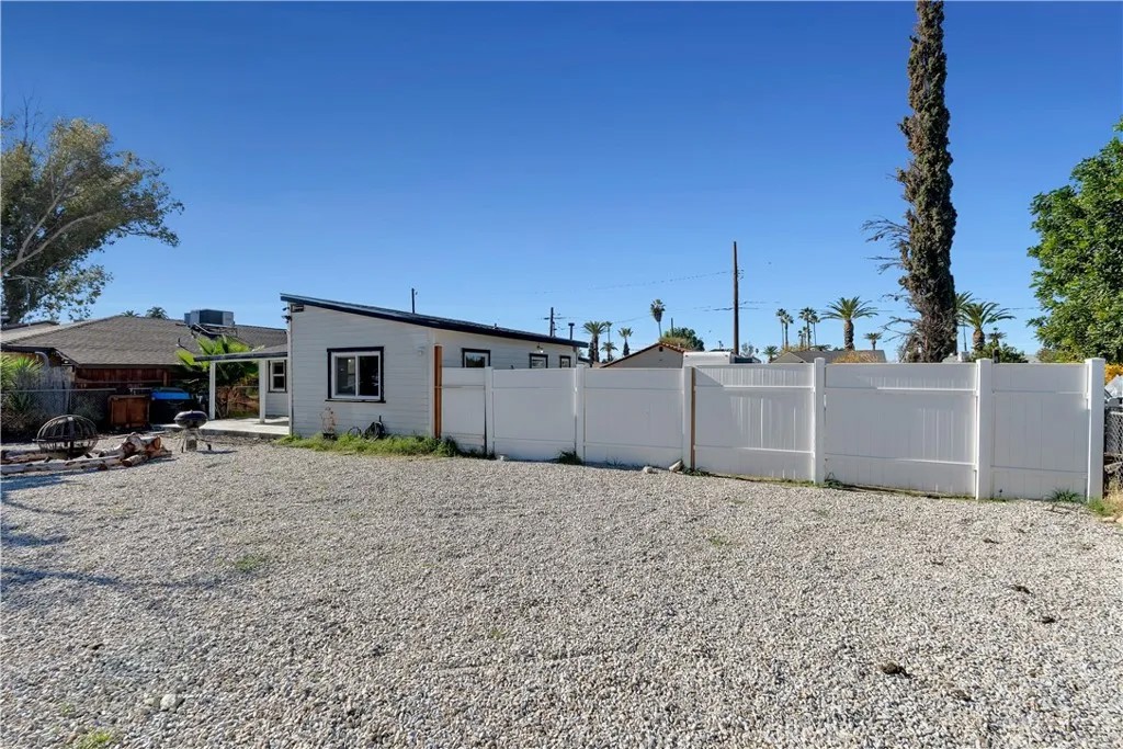 415 N Santa Fe