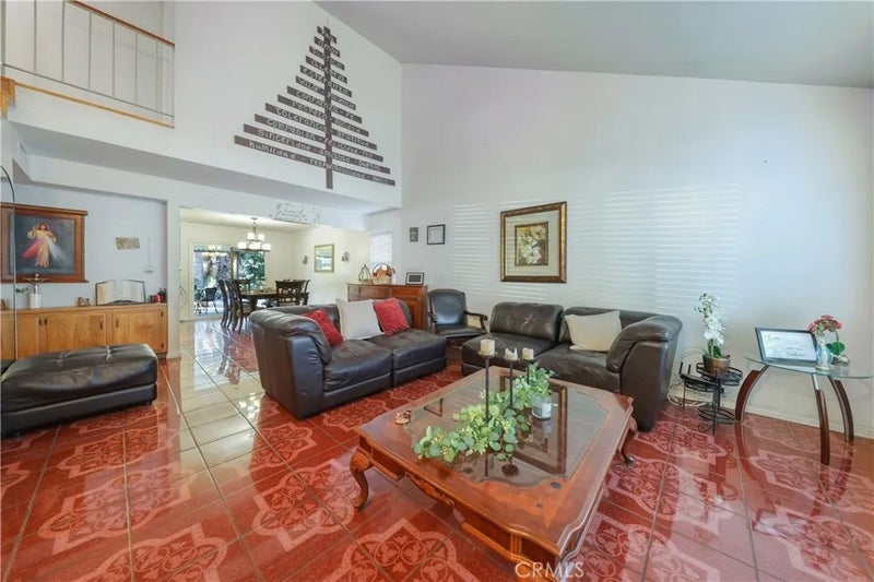 10926 Cochran Ave