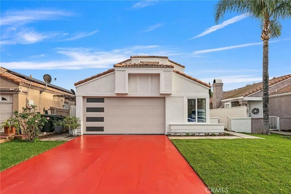 Photo of 11831 Perlita Pl, Fontana, CA 92337 (MLS # OC26001014)