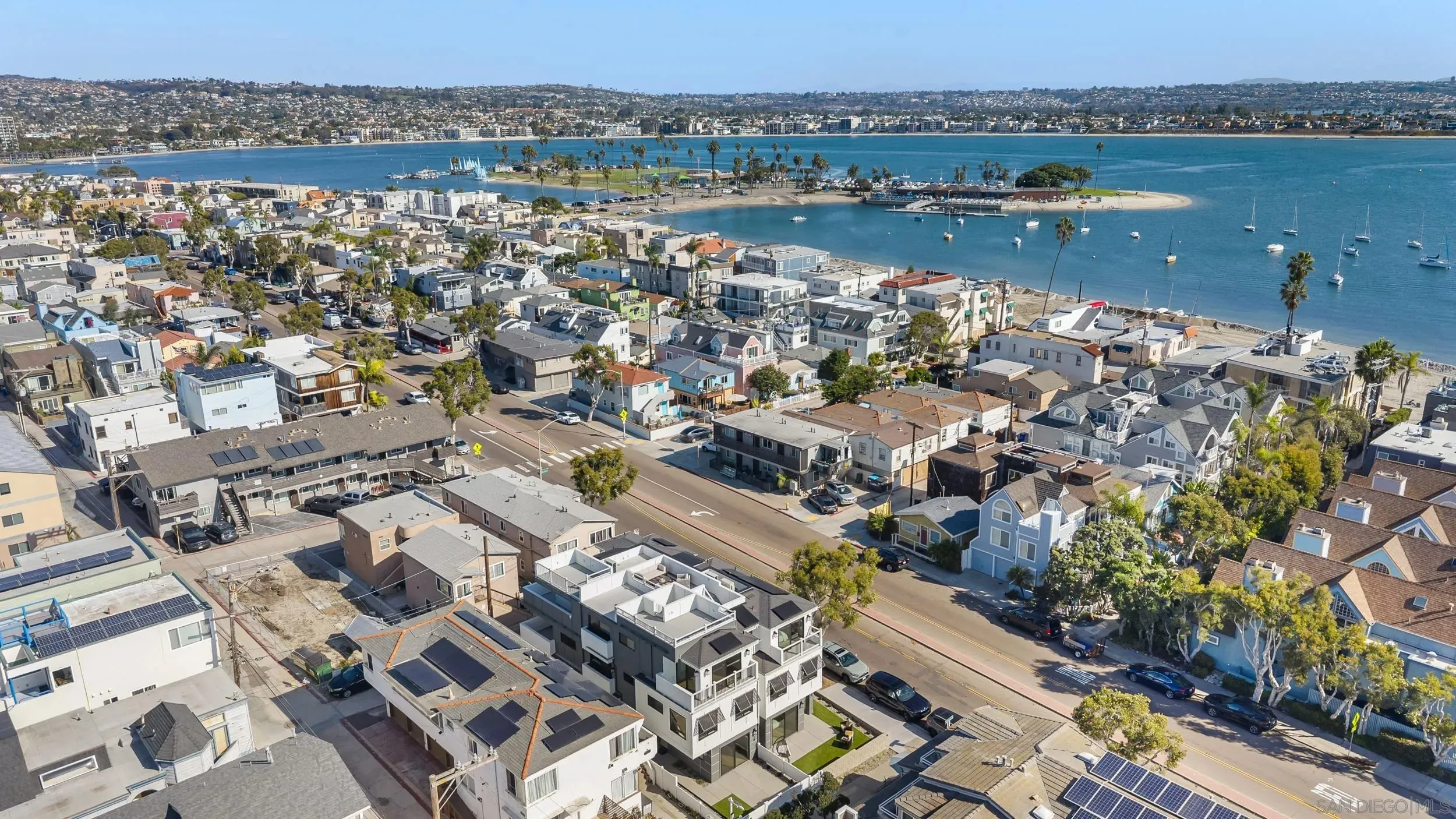 San Diego, California 92109, United States, 4 Bedrooms Bedrooms, ,4 BathroomsBathrooms,Residential,Active,224673