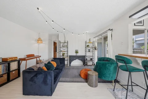 MLS: 260021007