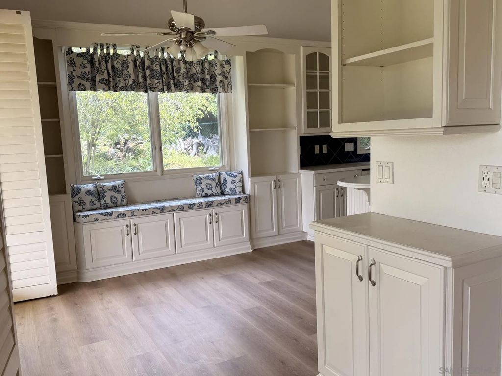 Photo of 28110 Par View Court, Escondido, CA 92026 (MLS # 260012158)