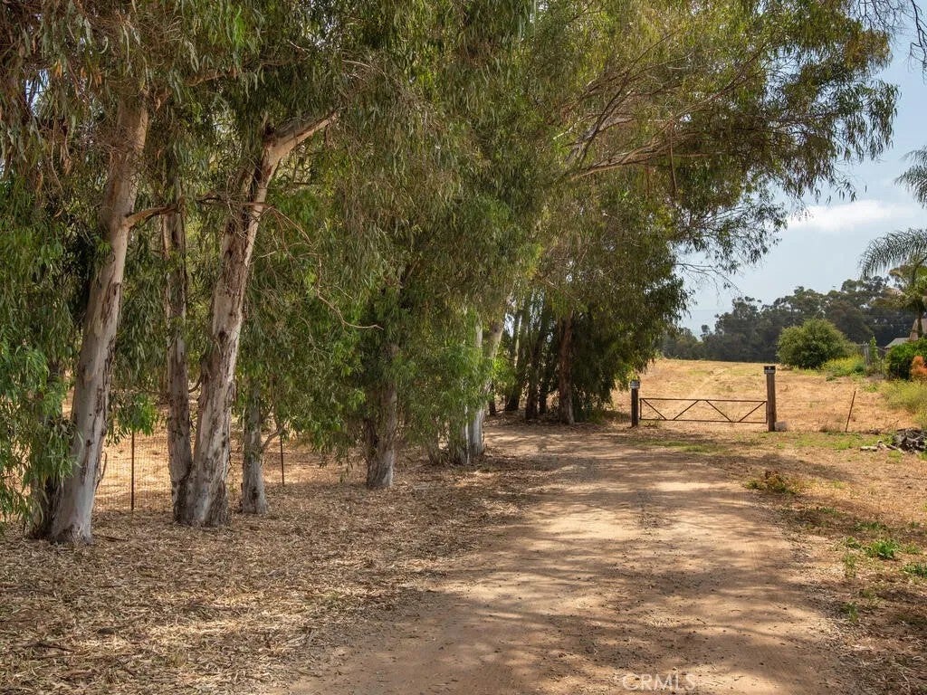 Photo of 0 McDonald, Fallbrook, CA 92028 (MLS # OC26163699)