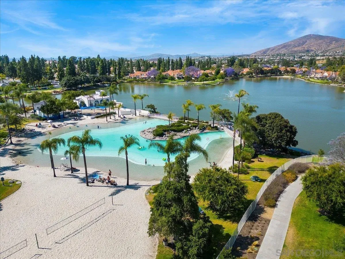 Chula Vista, California 91913, United States, 3 Bedrooms Bedrooms, ,3 BathroomsBathrooms,Residential,Active,169416