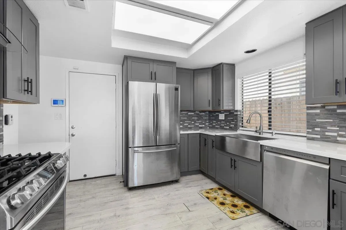 Chula Vista, California 91913, United States, 3 Bedrooms Bedrooms, ,3 BathroomsBathrooms,Residential,Active,169416