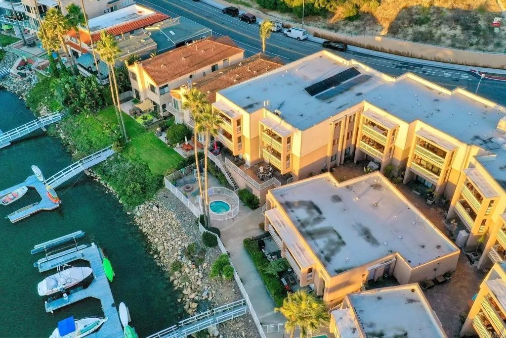 4705 Marina 10
