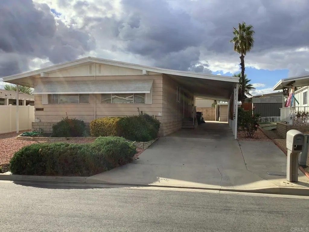 Photo of 38069 Calle De Amor, Murrieta, CA 92563 (MLS # NDP2511074)