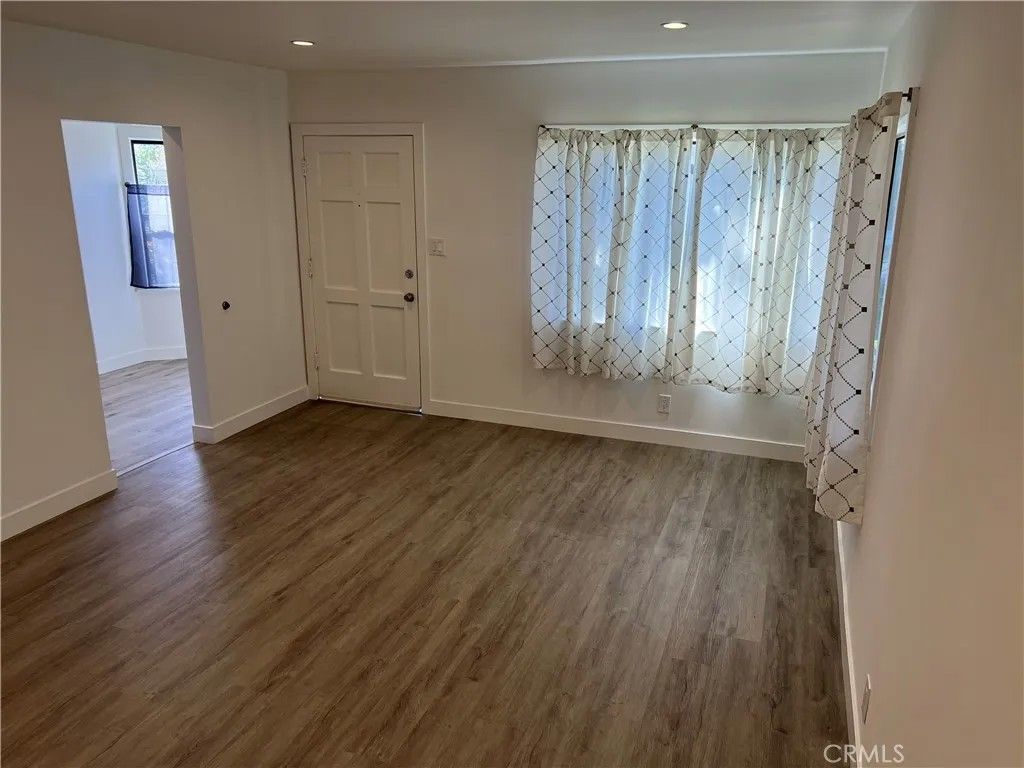 Photo of 12658 Oxnard Street, North Hollywood, CA 91606 (MLS # DW26051441)