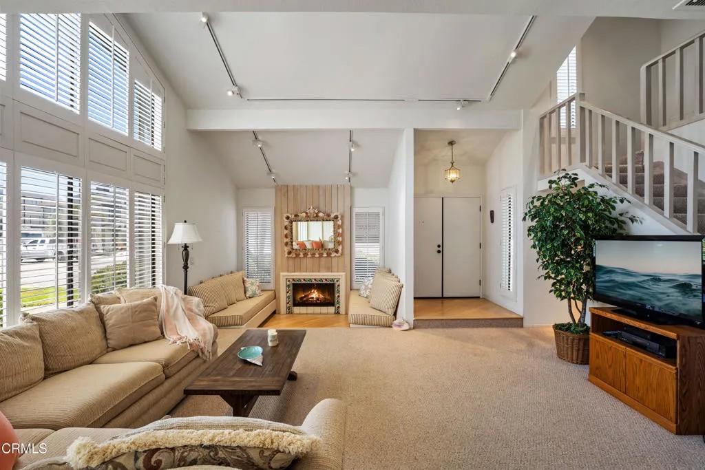 3310 Sunset Lane