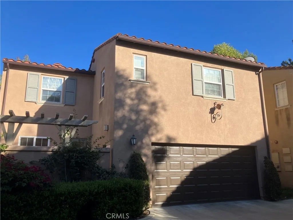 Photo of 44 Duet, Irvine, CA 92603 (MLS # OC26139538)