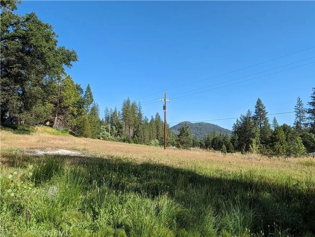 Photo of 0 Road 274, Bass Lake, CA 93604 (MLS # FR26089401)