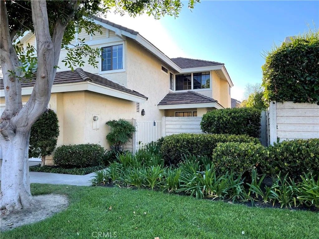 Photo of 3 Rushingwind #4, Irvine, CA 92614 (MLS # OC25280904)