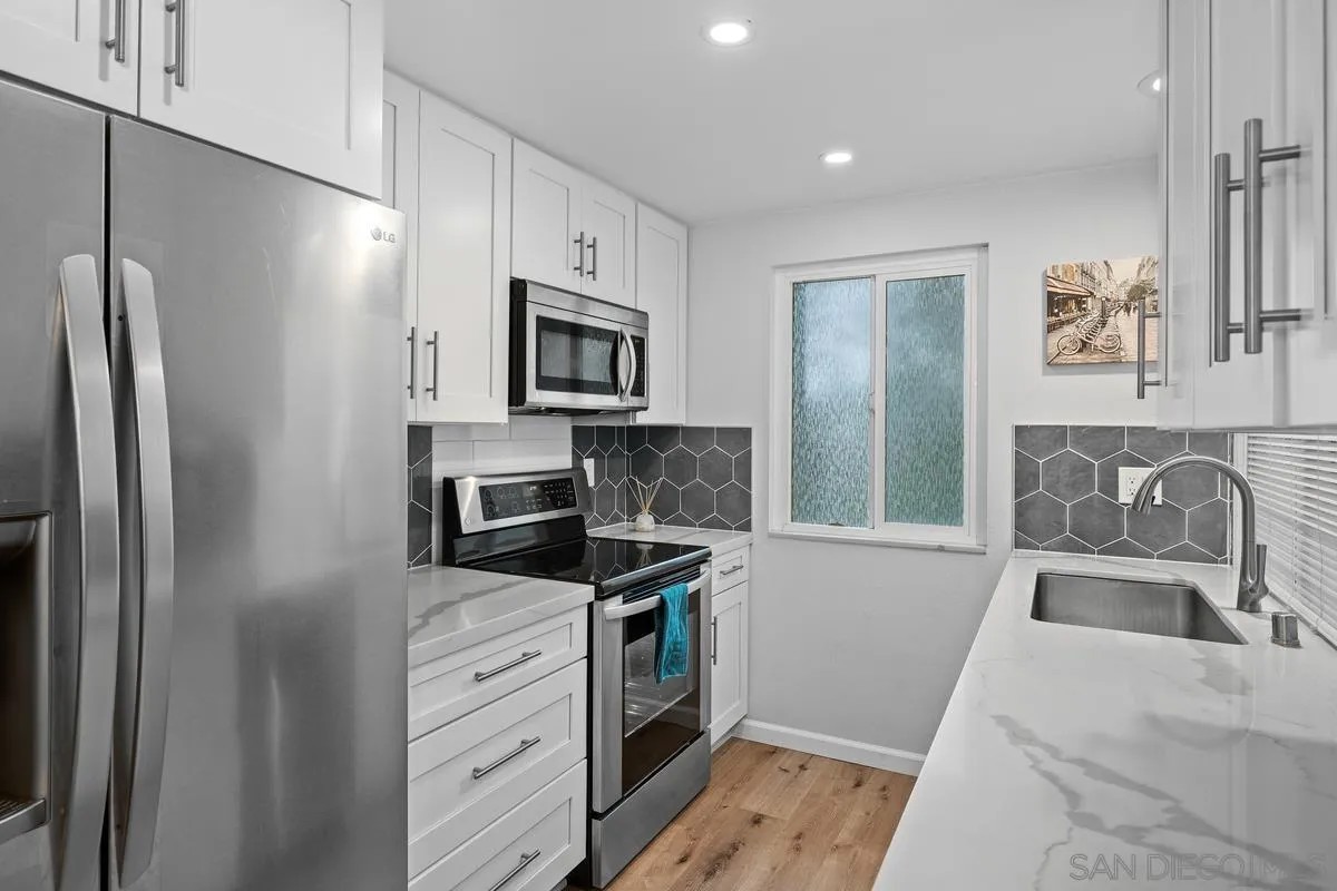 5350 Baltimore Dr 22