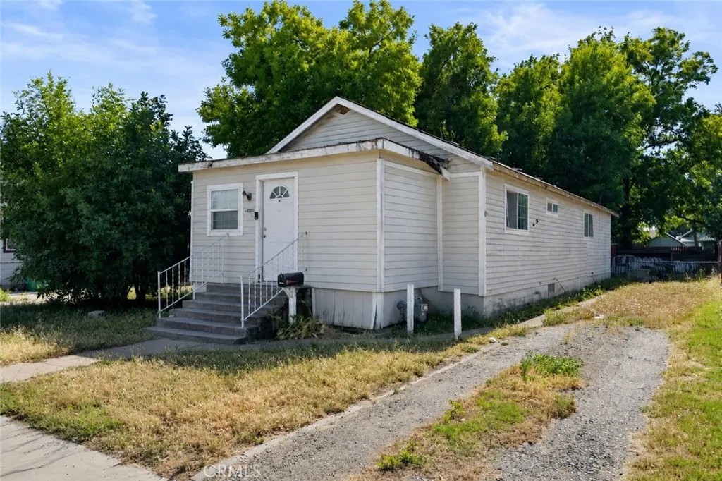 1220 5th Ave