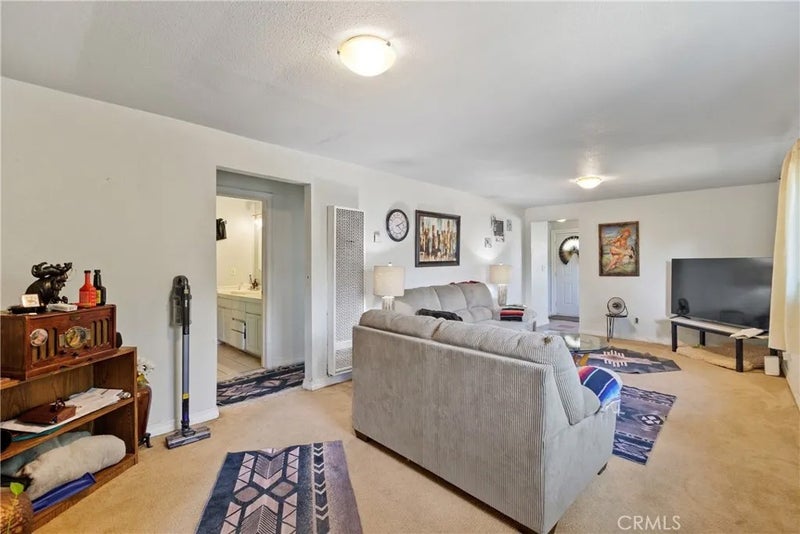 1220 5th Ave