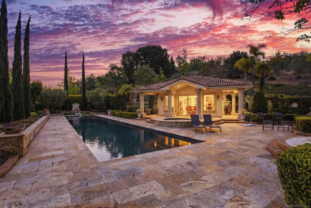 Photo of 14440 Ridge Ranch Rd, Valley Center, CA 92082 (MLS # 260012051)