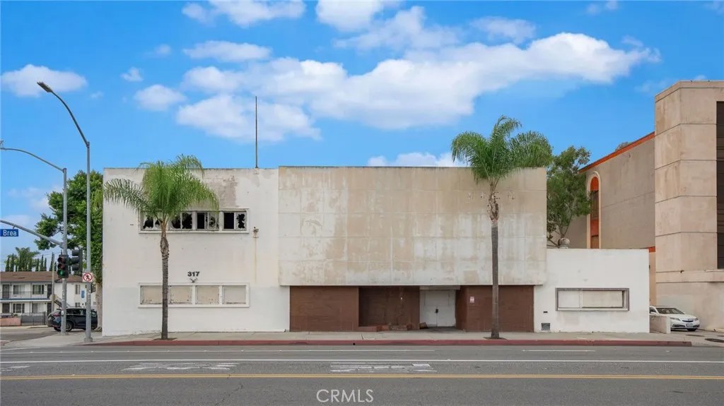 317 S La Brea