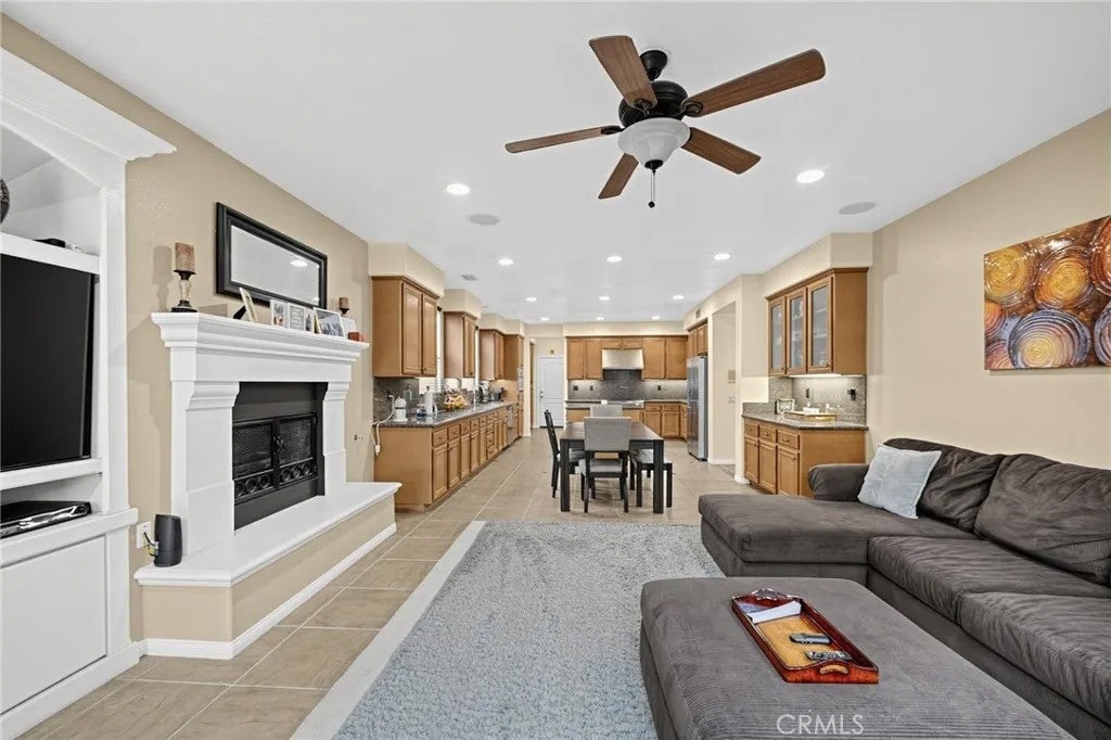 14099 Springwater